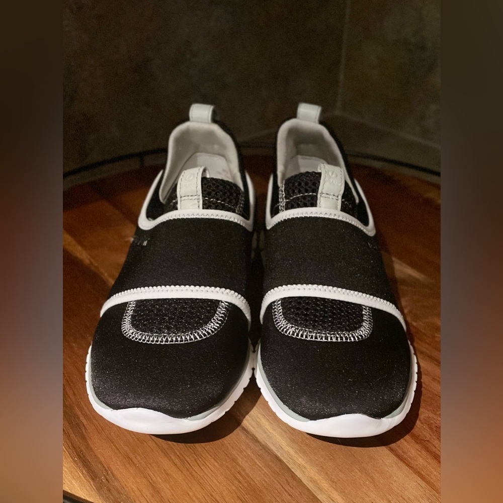 🆕 COLE HAAN ZeroGrand Casual Slip On Sneakers | Size 5.5 - Picture 3 of 4